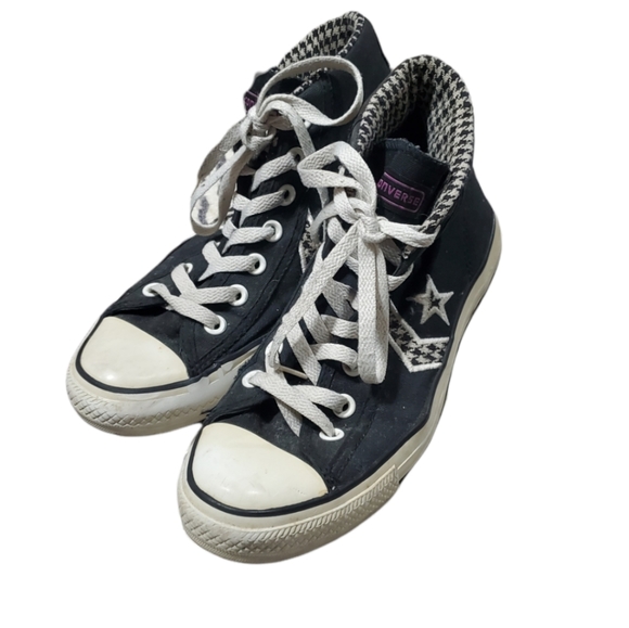 Converse Shoes - Hightop converse